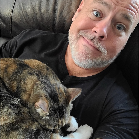 Meet your Posher, Mark - Picture 1 of 1